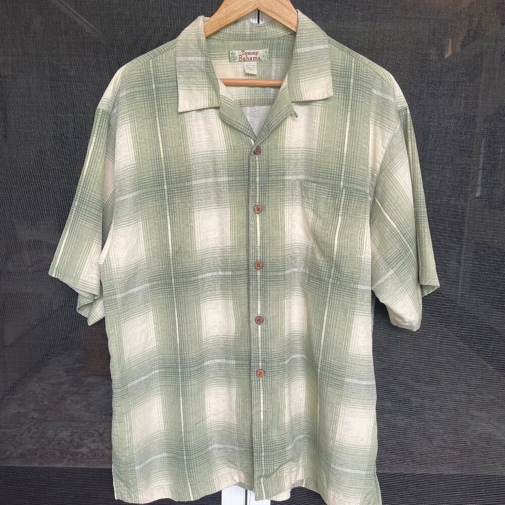 Tommy Bahama Green Plaid Casual Button Down Shirt